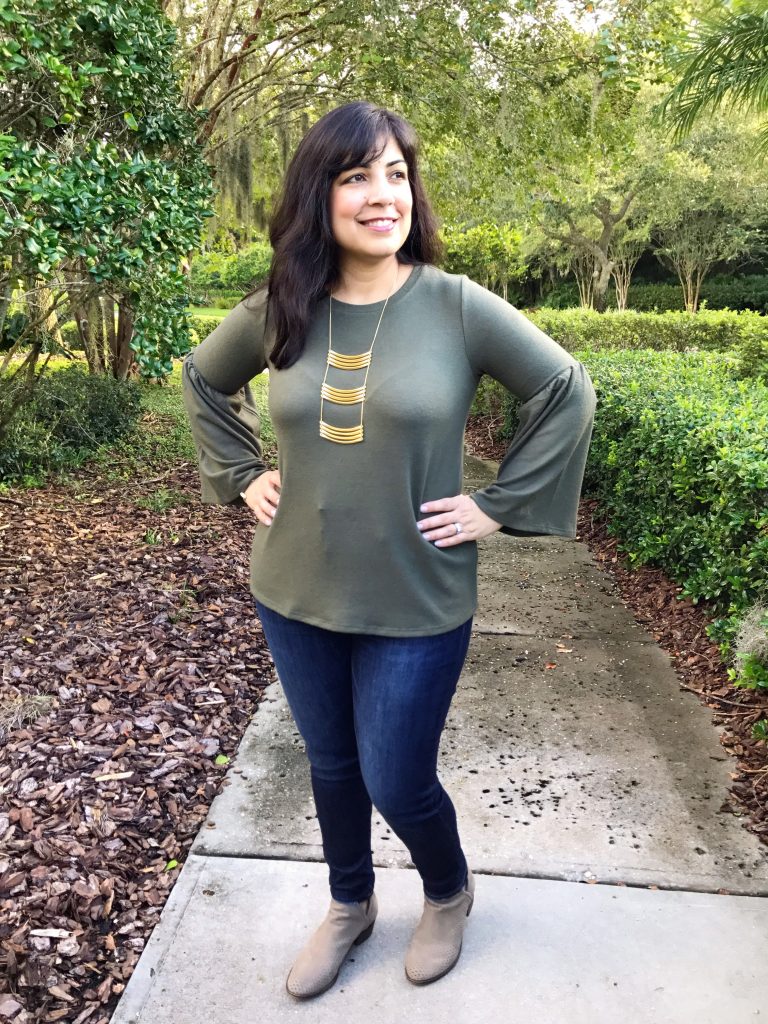 Instagram Round Up August 2017 Part 1 | @KissedWithCurves