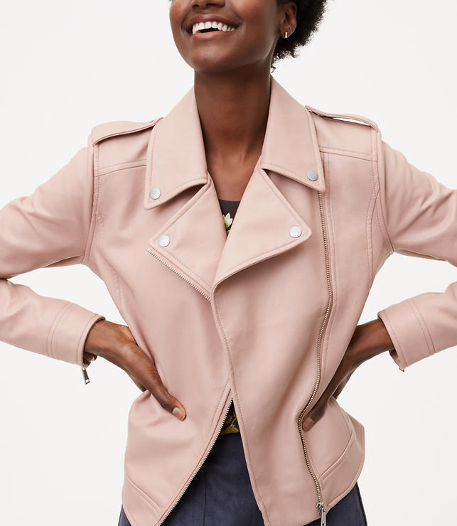 Fall 2017 Trend Talk: The Color Pink | @KissedWithCurves